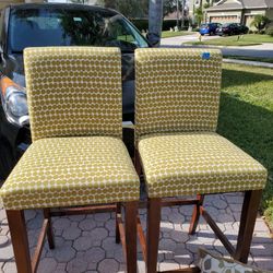 Bar Stools Pier One Great Condition  Set 2.