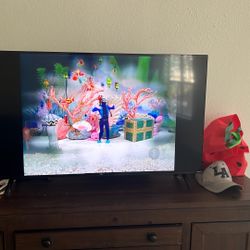 TCL ROKU TV 43 INCHES