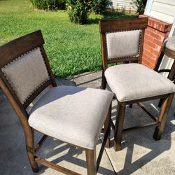 24in Bar Stool  Very Good Condition $100 Both