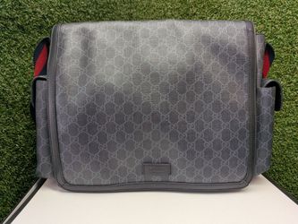 GUCCI Black GG Supreme Monogram Changing Bag