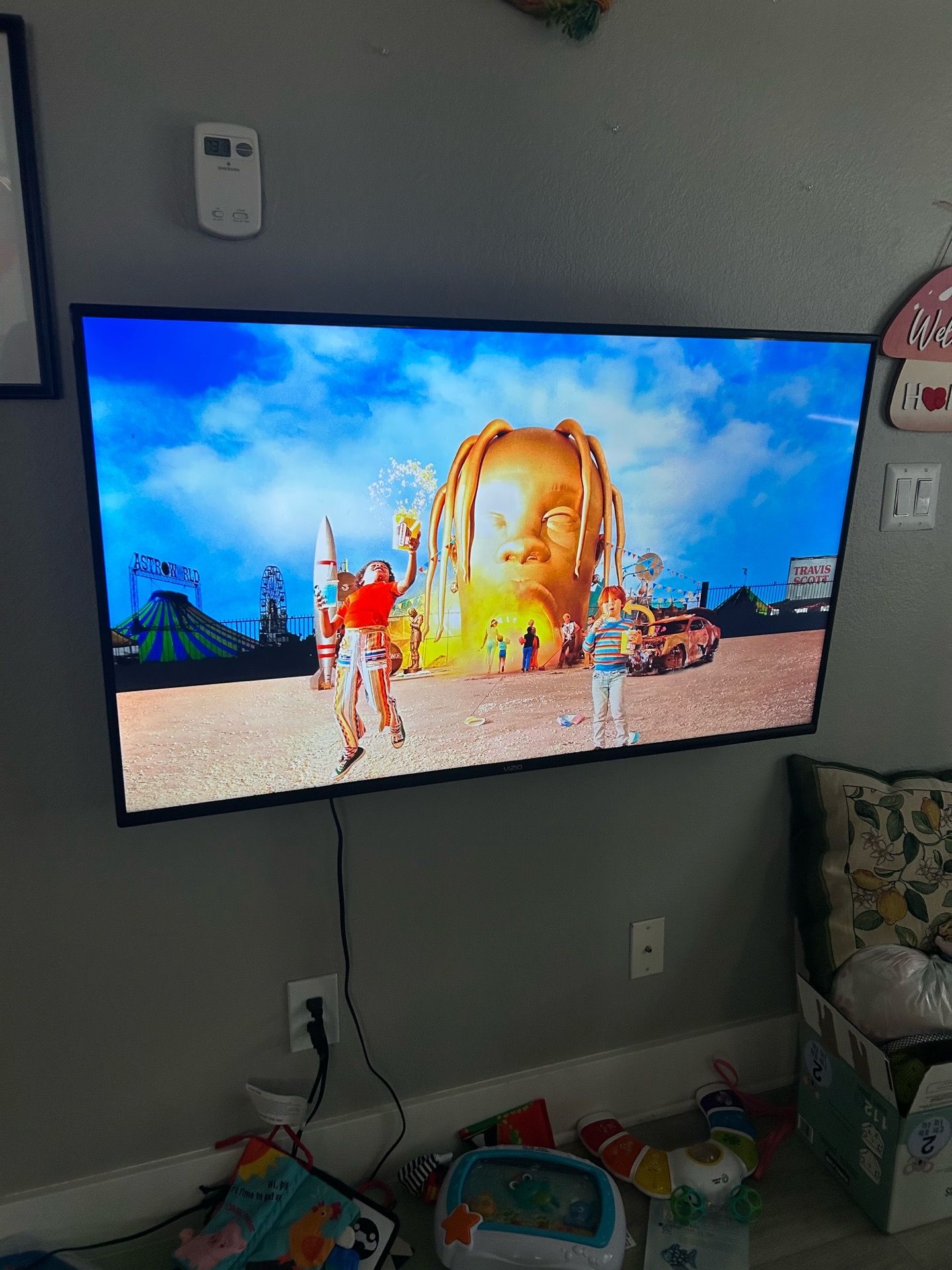 50” 4K HDR SMART TV (VIZIO)