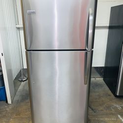 Frigidaire refrigerator 30X68X28 stainless steel in very perfect condition a receipt for 60 days warranty