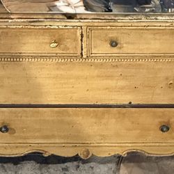 Wooden Bureau FOR FREE