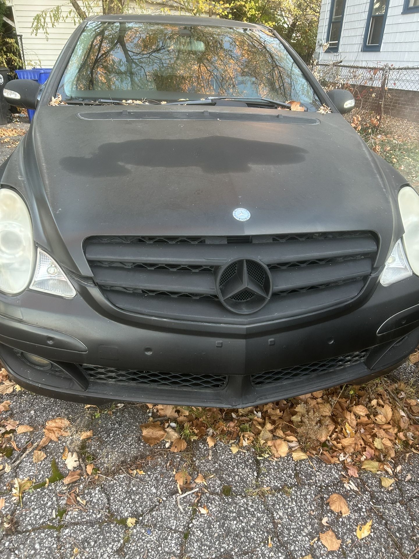 2008 Mercenaries Benz 6 Seater Sport Luxury H Back 8000$ Runs Spectacular Matte Black Body 20 Inch rims N Tires