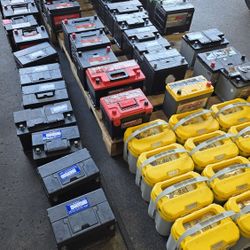 Car Batteries 24f H5 34 78 65 48 49 47 H6 H7 51r 94r 86 H8 H9 Truck SUV And Car Battery with Warranty. FIRM Price is $59.99 Bateria Carro Car Battery 