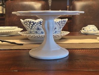 Cake stand 8.5 inches designed by Rosanna