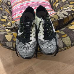 Nike Flyknit Racer - Women’s 
