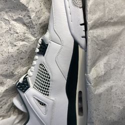 Jordan 4 Oxidized green
