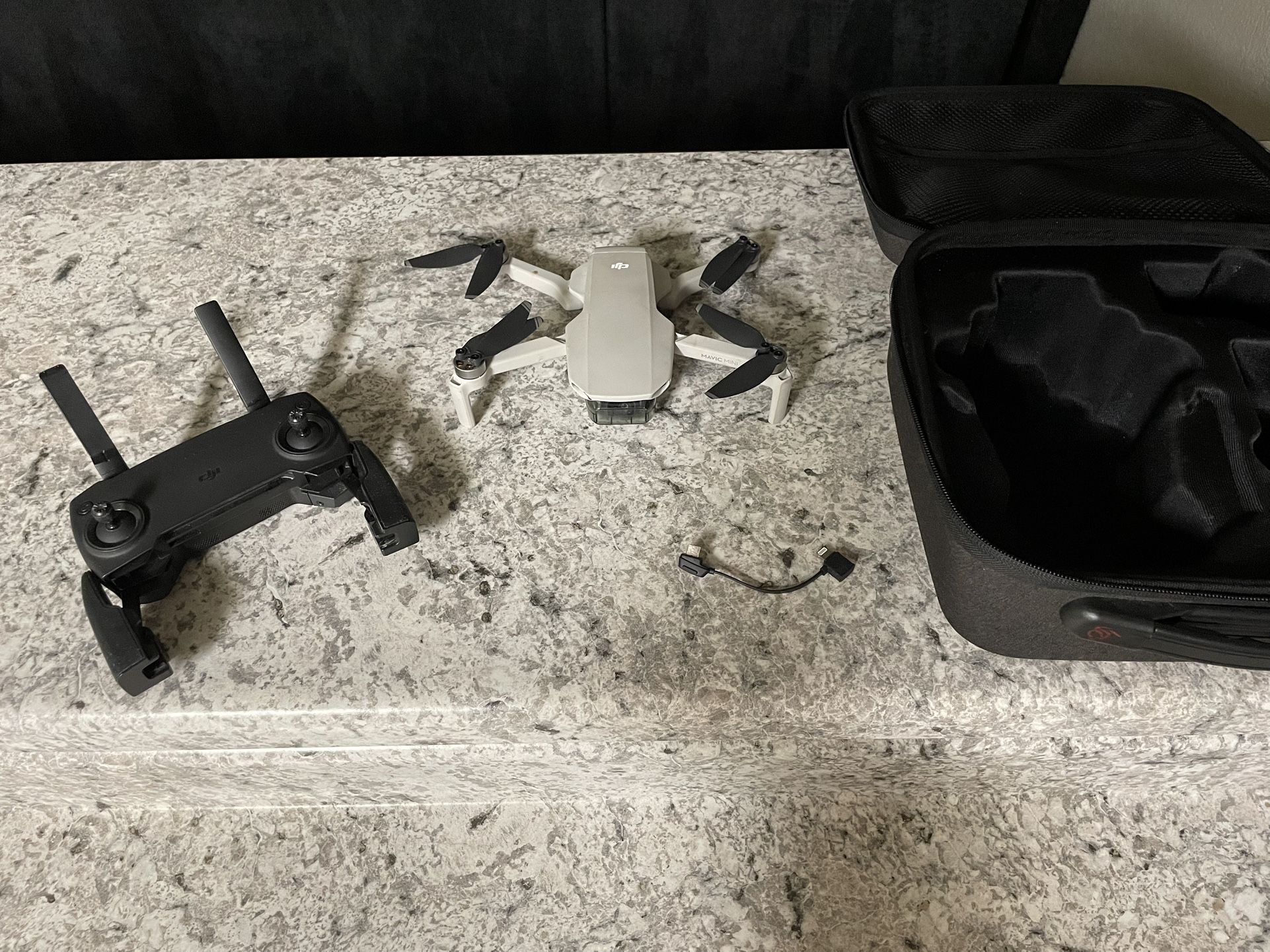 DJI MAVIC MINI 10/10 OR TRADE FOR IPHONE