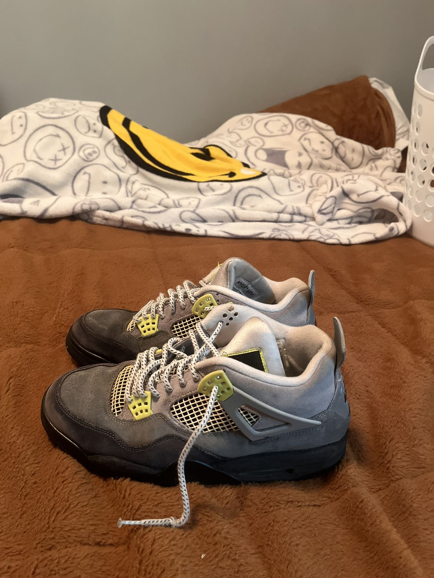 Jordan 4 Neon 95