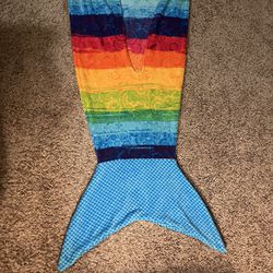 Mermaid Tail Blanket - Excellent Condition