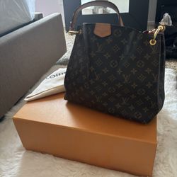 Louis Vuitton graceful PM