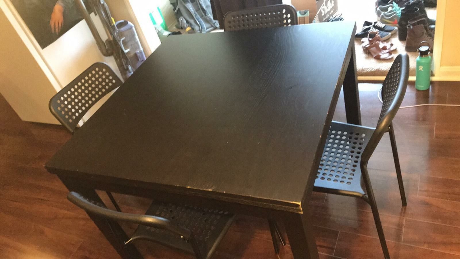 Expandable Dining Table with Chairs