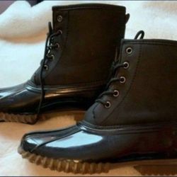 New without Tags Women's Charles Albert Boot  -Size 8M