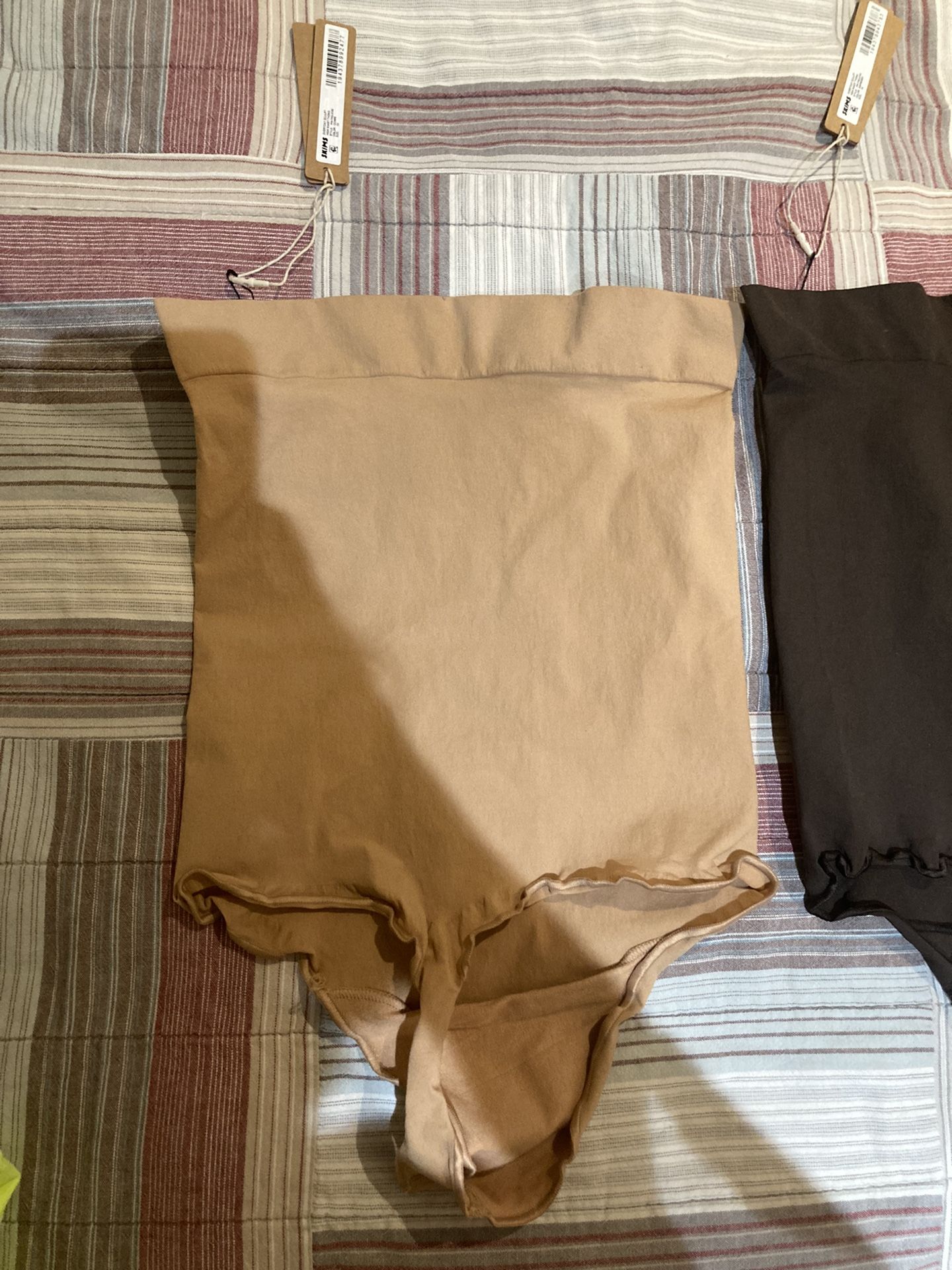 SKIMS Thong new Size 2X/3X for Sale in Chicago, IL - OfferUp