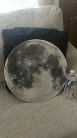Glass Moon decor can write on or put magnets like nee
