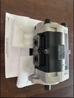 Hydraulic Pump 32(contact info removed)0 Compatible with Kubota M59