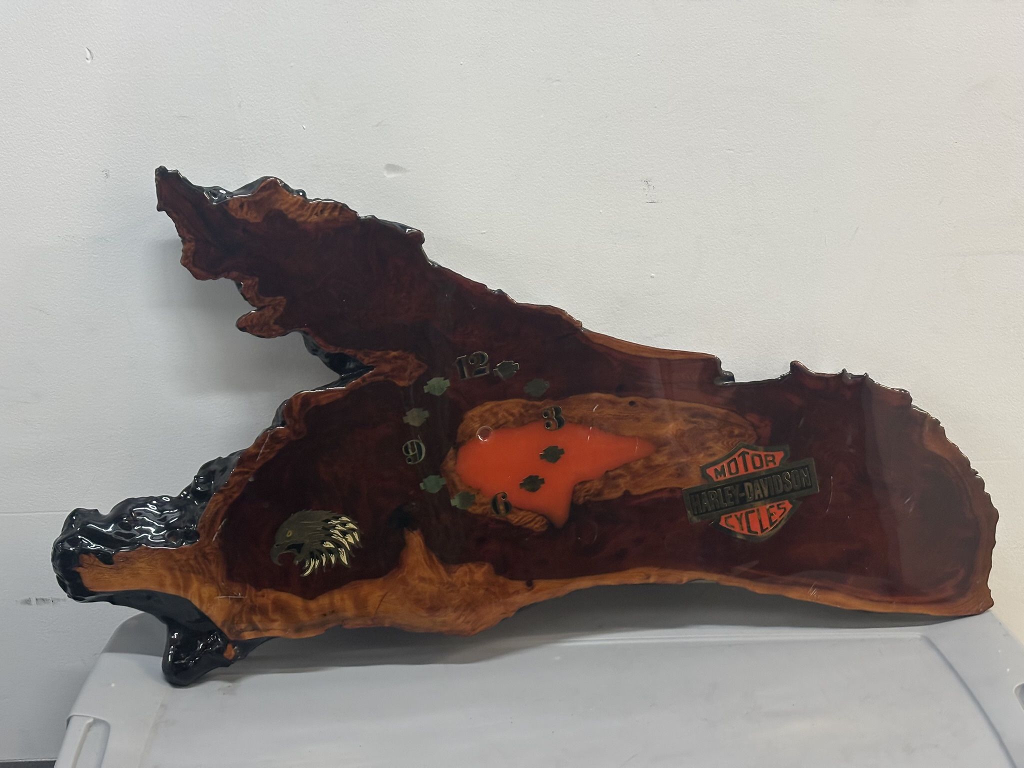 Harley Davidson Natural Wood Slab Clock Clock is not working