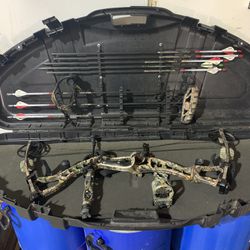 Hoyt Maxis 31 Left Handed