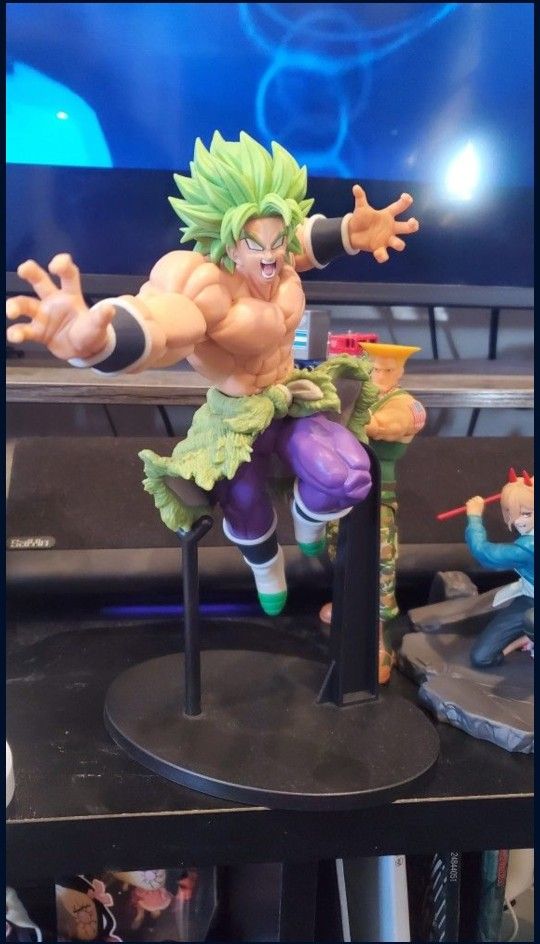 Dragon Ball Z Brolly Anime Statue