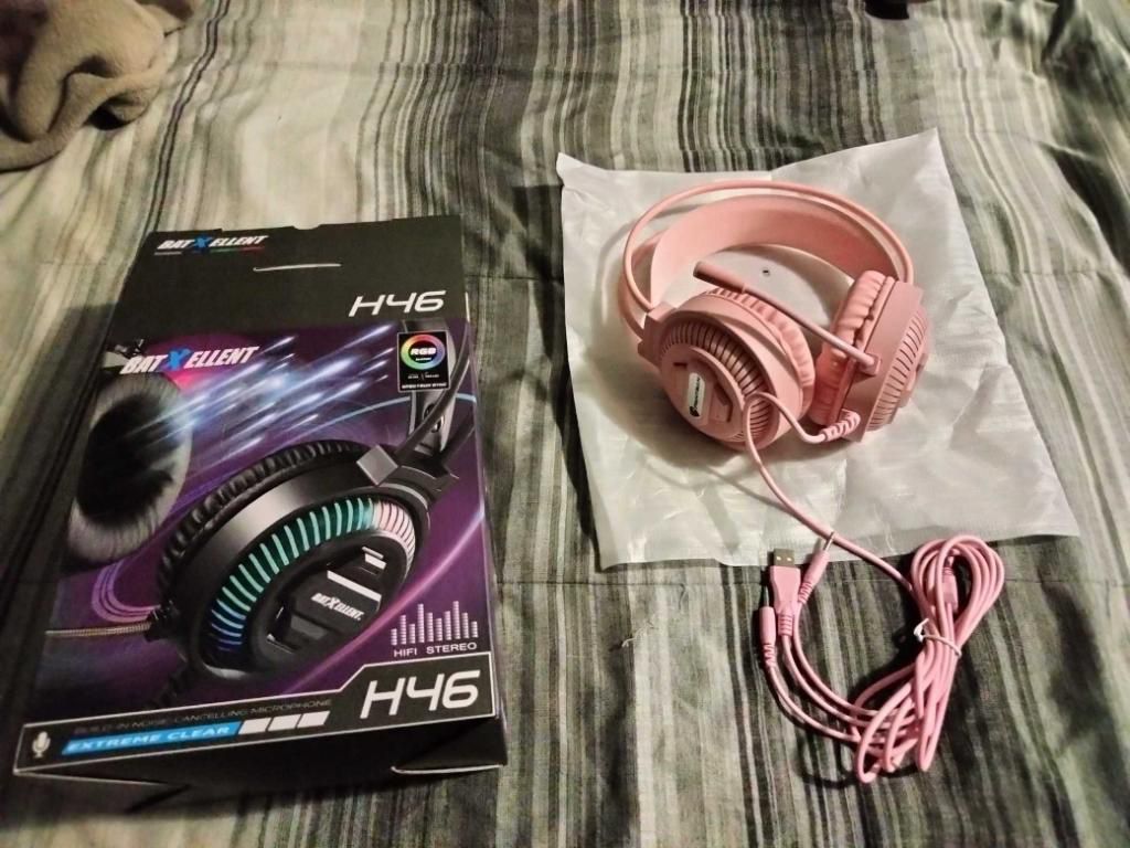 Pink H46 Headphones 