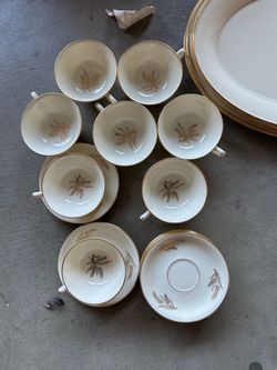 Lenox Gold Pattern Service Set