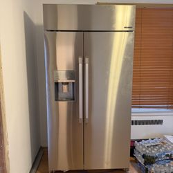 Dacor 24 Cu. Ft. Built-In Side-By-Side Refrigerator 42-Inch Wide in Silver Stainless