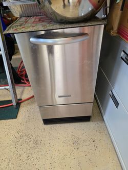 Kitchen aid ice maker