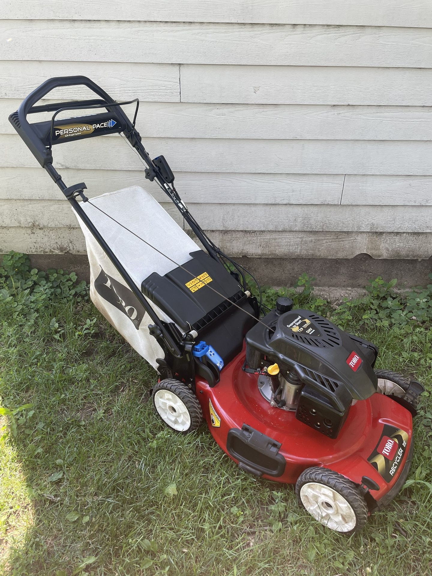 Toro 22” Personal Pace Self-Propelled Lawn Mower