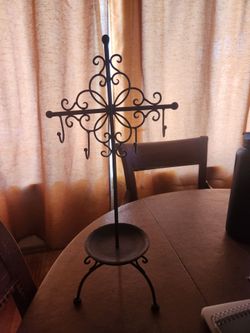 keys/jewelry stand