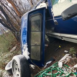 Camper Shell For Silverado 6.8 Ft X 5.9 Ft