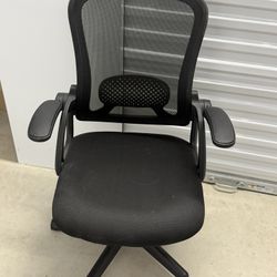 Office Chair with Armrests – Adjustable Swivel Desk Chair