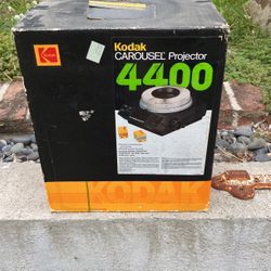 Kodak Carousel Projector 4400