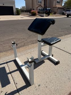 Preacher curl