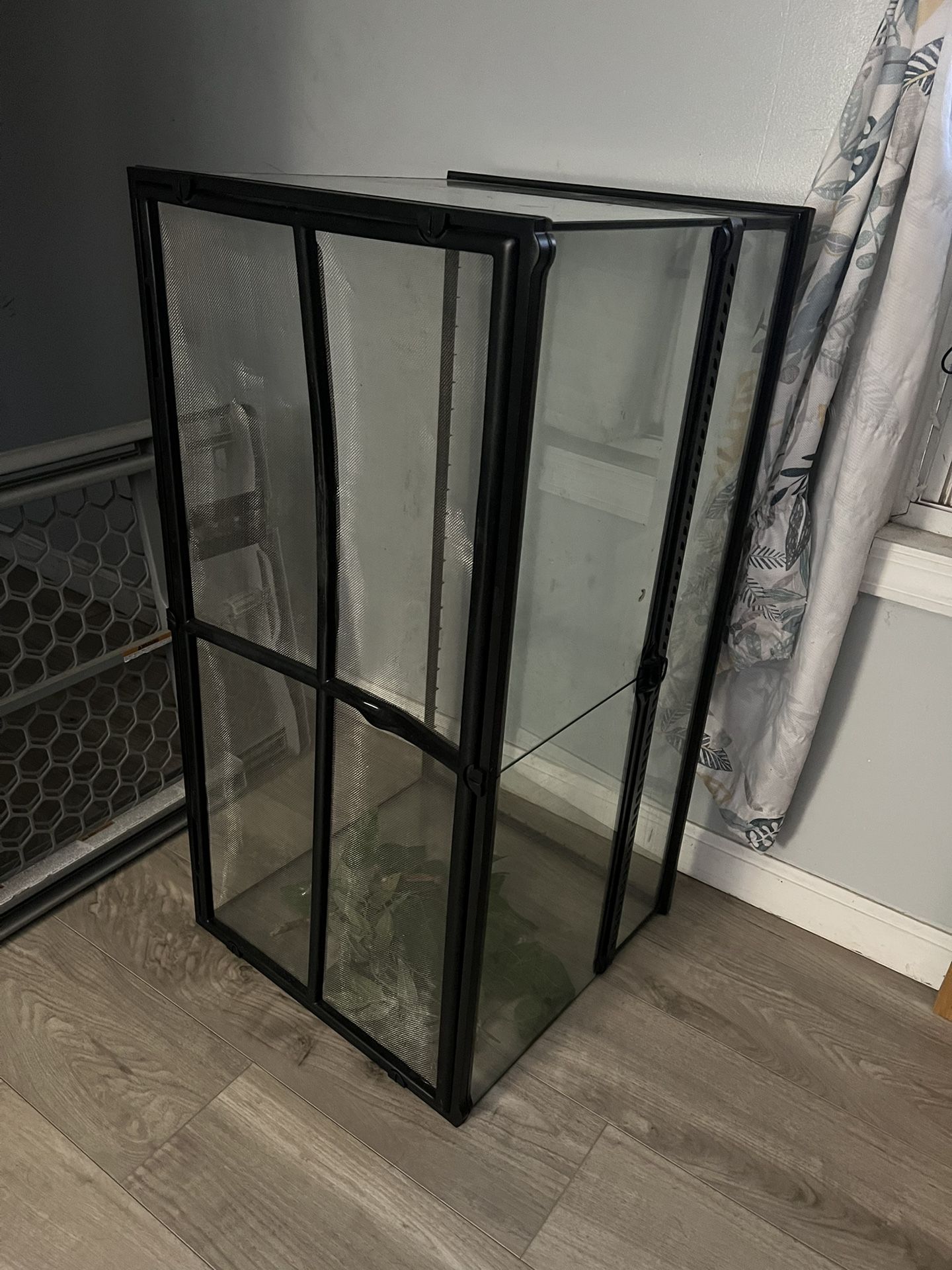 40 Gallon ExoTerra Reptile Enclosure
