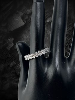 Oval shape lab-Grown diamond eternity band