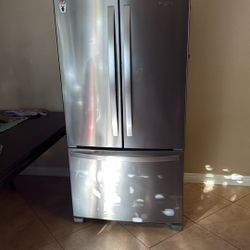 Whirlpool Refrigerator 