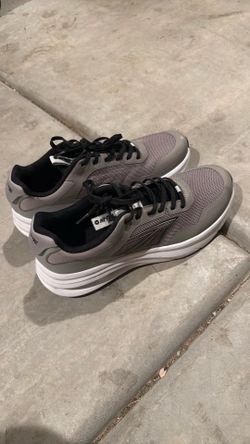 Size 11 men’s running shoes