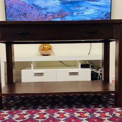 Table solid wood