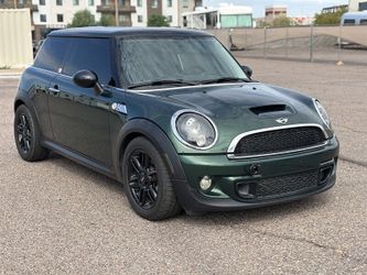 2013 MINI Hardtop Cooper S LOCAL TRADE IN LOW MILES MINI COOPER S