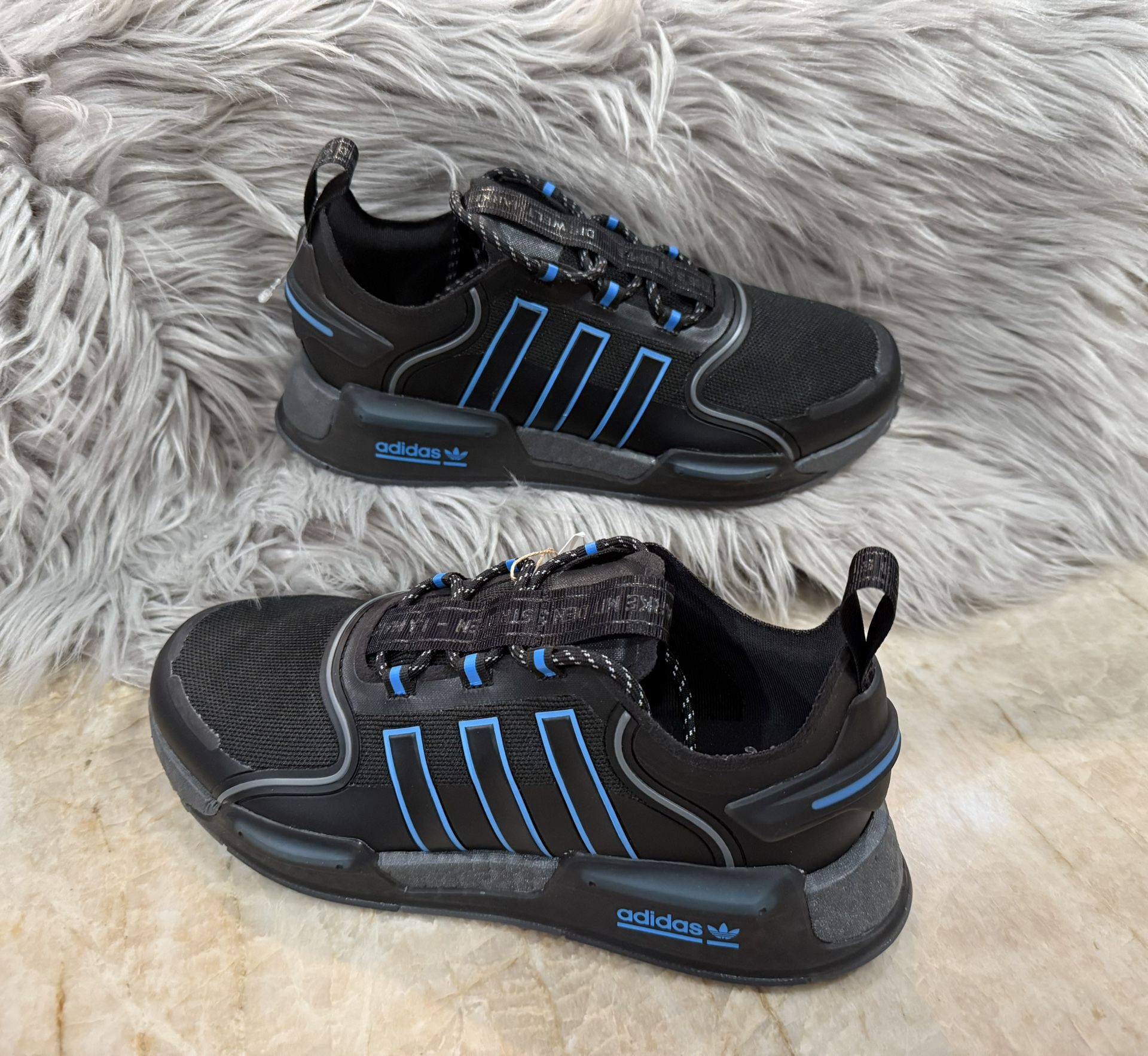 Adidas NMD V3 Men Sneakers