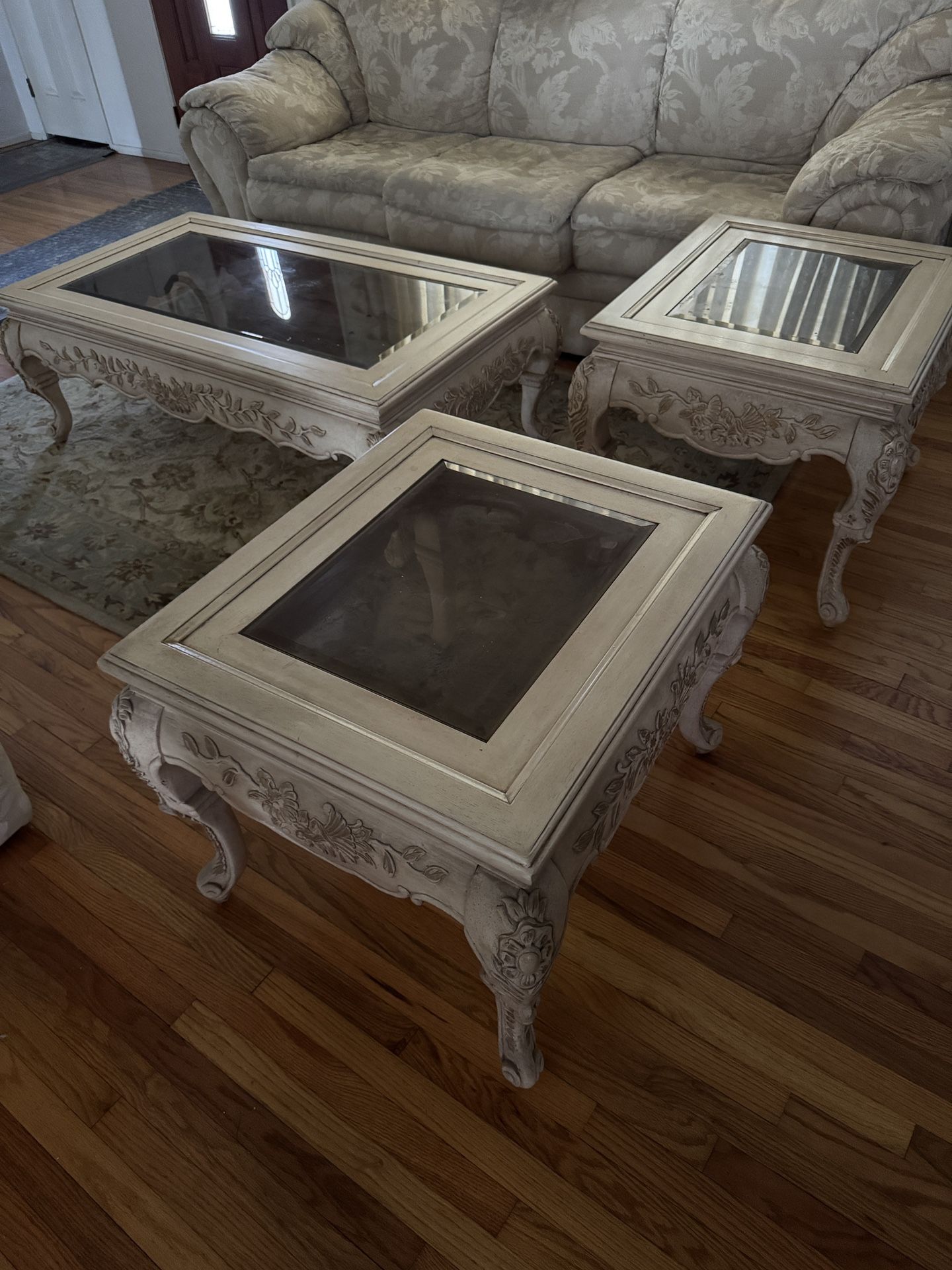 Coffee Table W/ Matching End Tables PRICES TO SELL!!