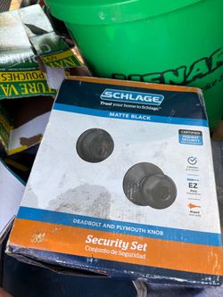 Schlage deadbolt and knob lock set