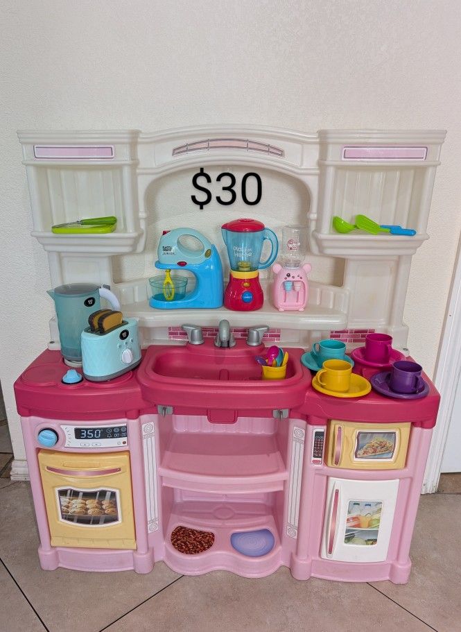 Toy Kitchen