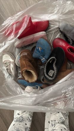 Free girls shoes size 11/12