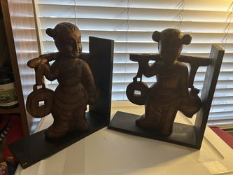 Vintage Set Of Hand, Carved Wooden Bookends Made In Thailand