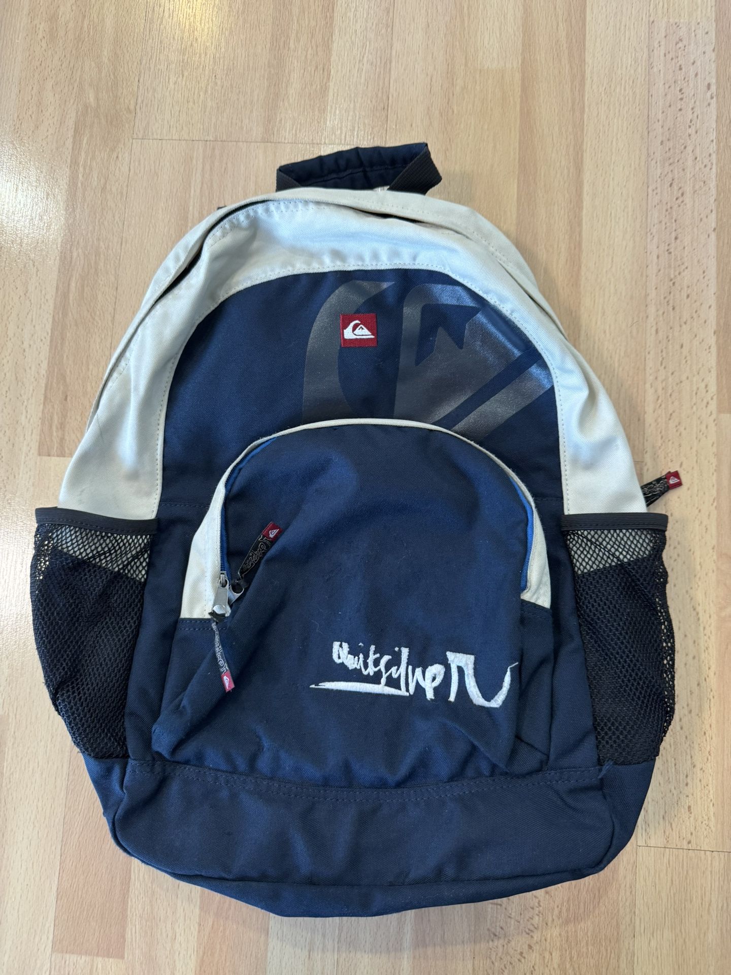 Quicksilver backpack- in EUC!