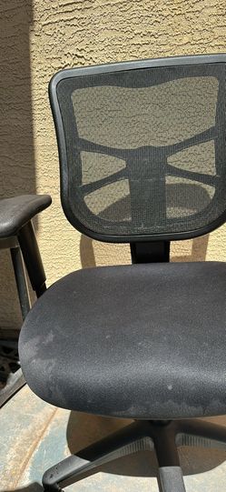 Desk chair