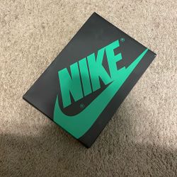Air Jordan 1 Lucky Green