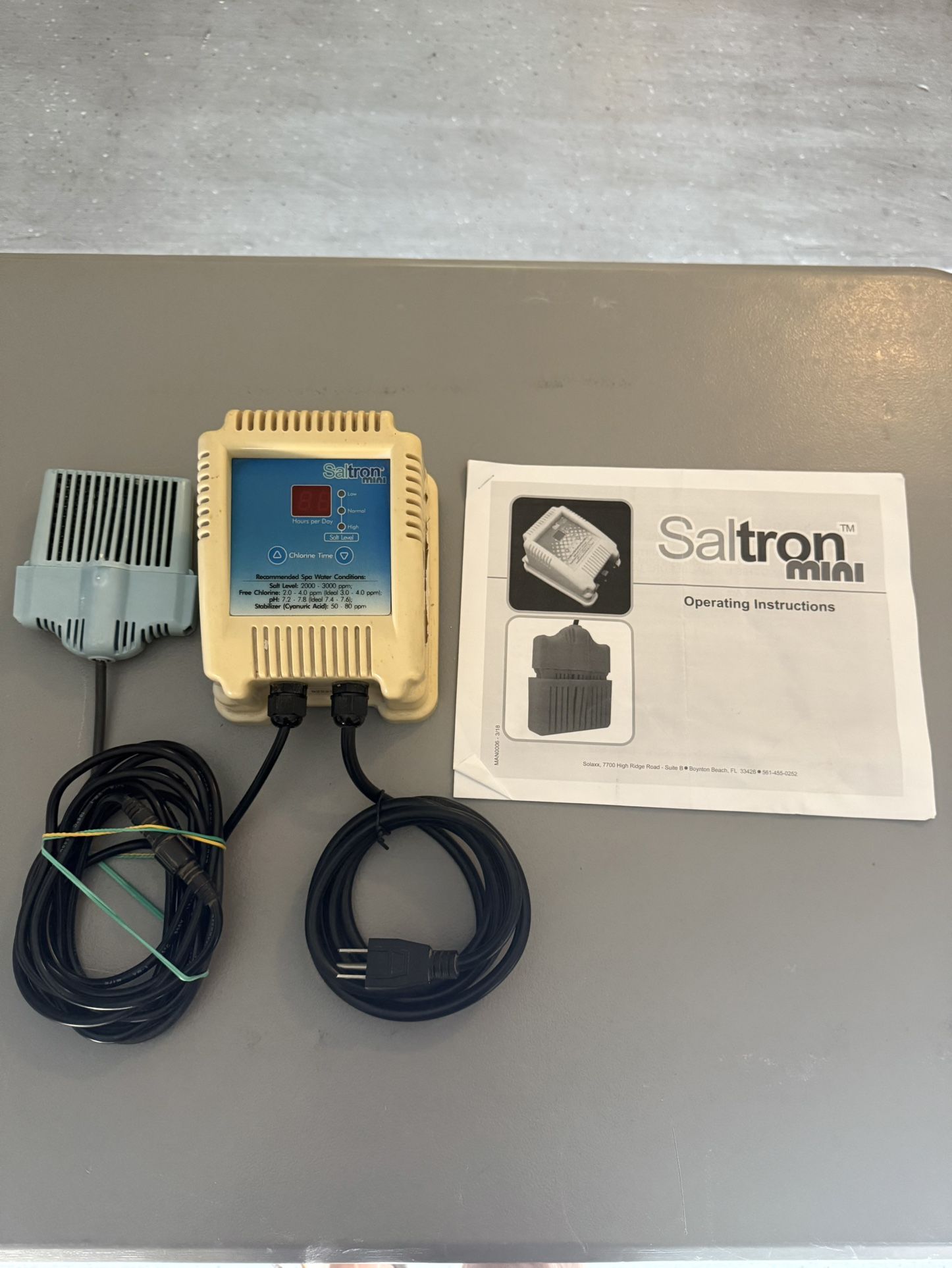 Saltron Mini Salt System Drop-In Saltwater Chlorine Generator for Hot Tubs & Swim Spas - up to 2000 Gallons